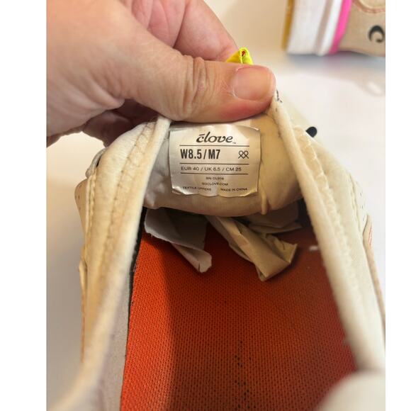 Clove Classic Women's Nursing Shoes Sneakers Lemon Aid Size 8.5 - Picture 7 of 7